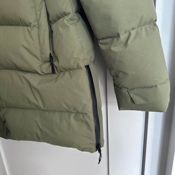 Helly Hansen winter jacket - Picture 2 of 3